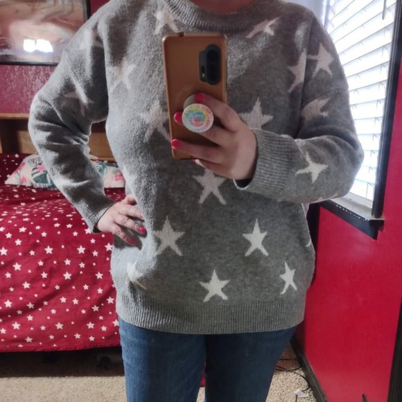 NWT Gilli Oversized Soft Gray White Star Pullover Sweater sz L - Picture 1 of 4